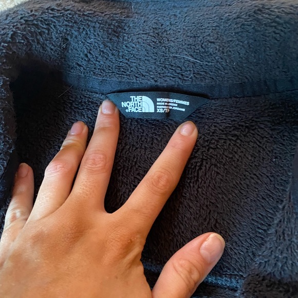 womens north face jacket - Picture 3 of 3